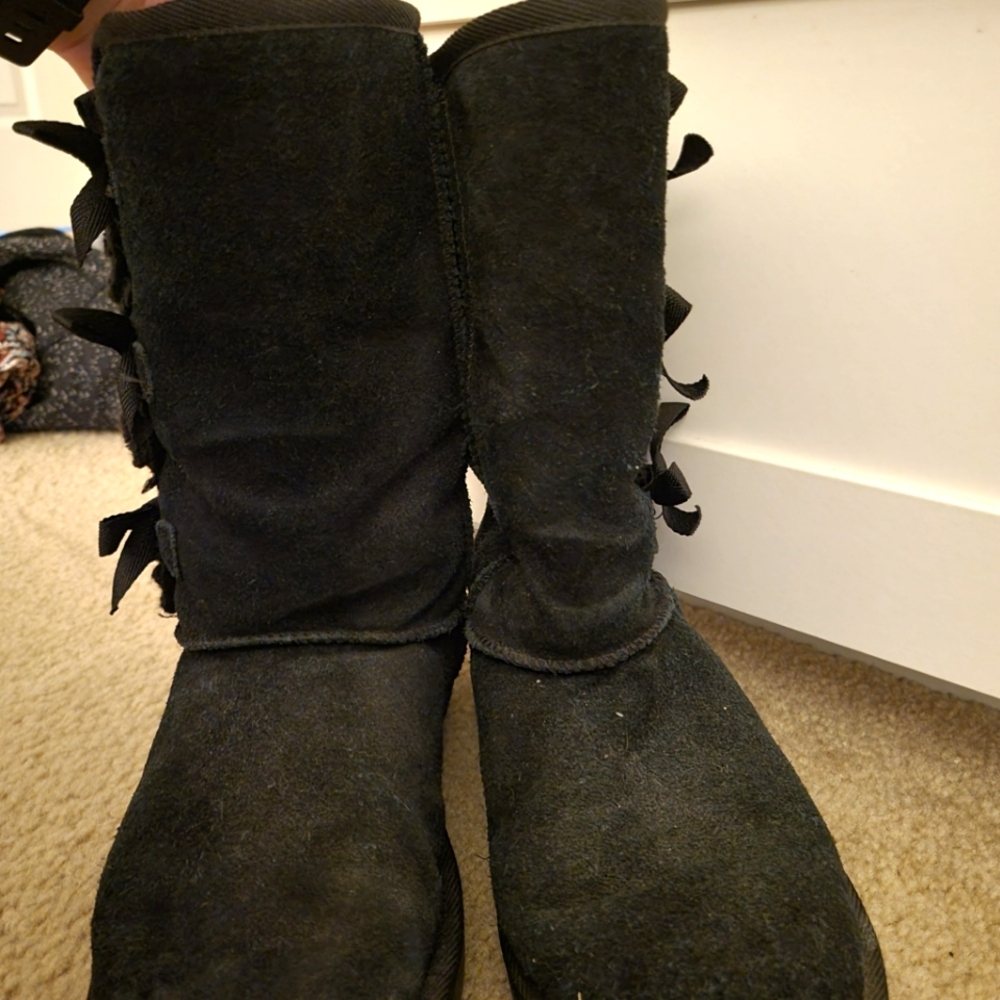 Black Ugg Koolaburra Victoria Tall
